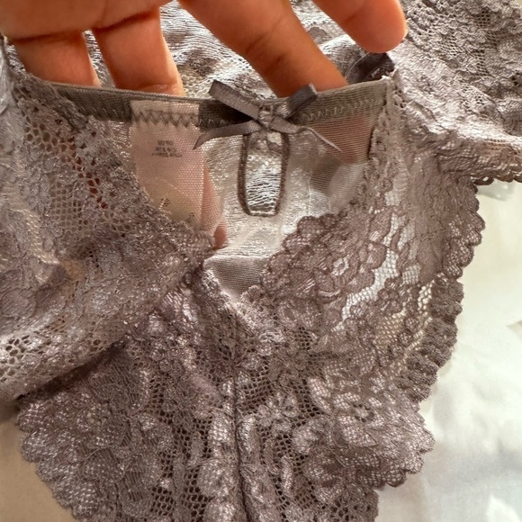 New - VS underwear - Picture 3 of 5